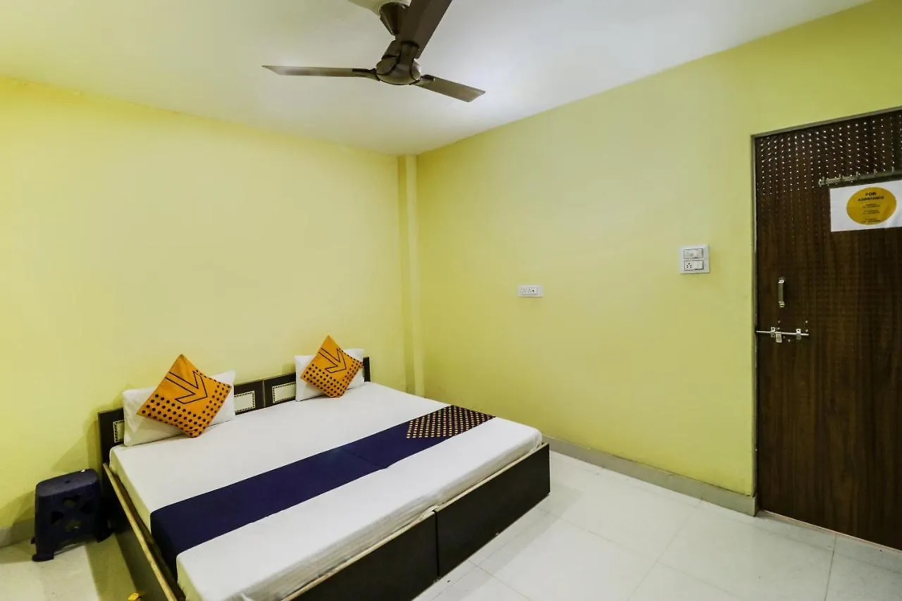 Spot On 44295 Sarnath Tourist Guest House Varanasi 2*,